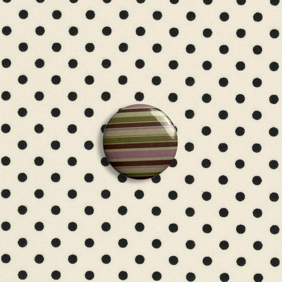 Multicoloured stripy small badge
