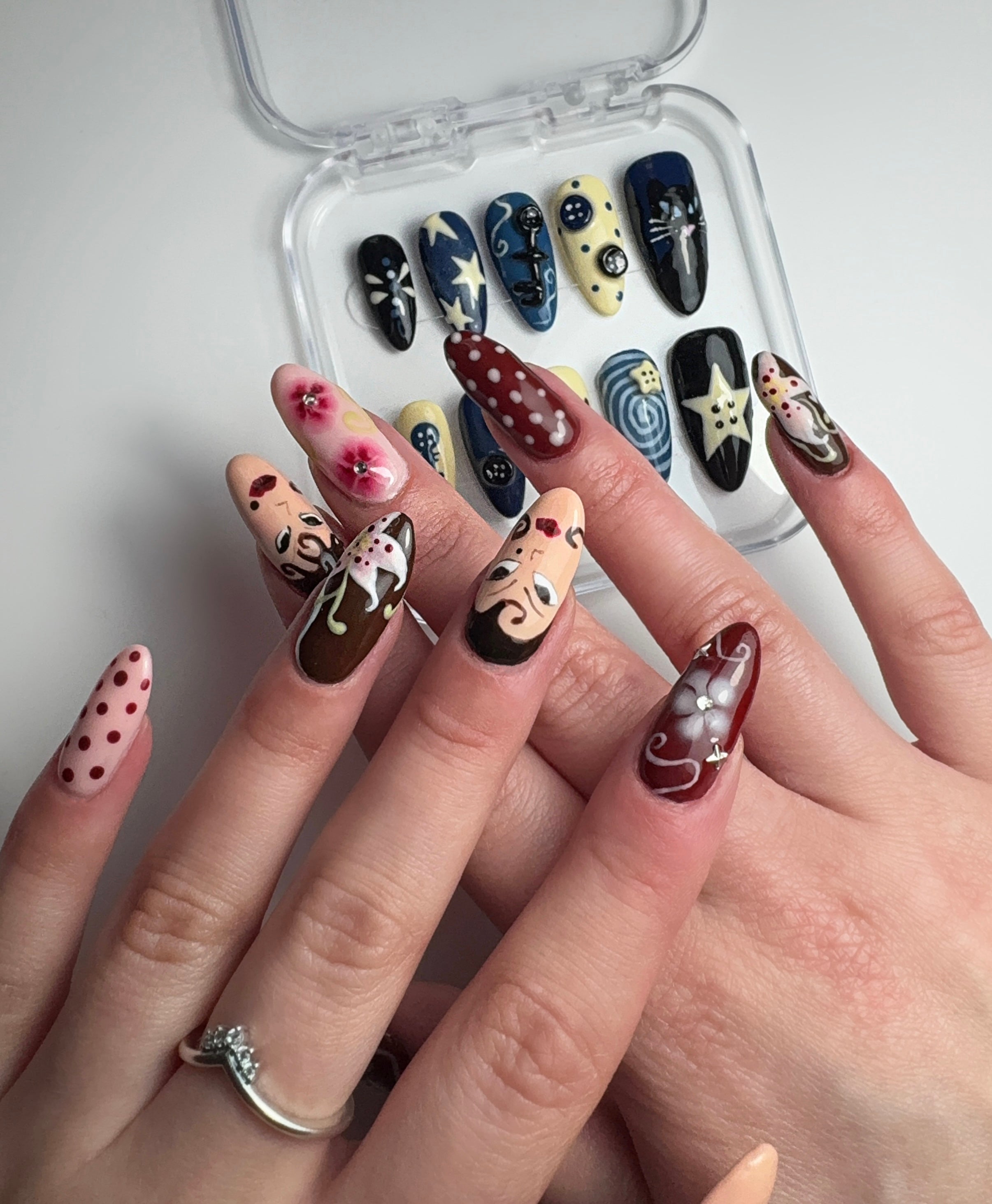 Custom press on nails