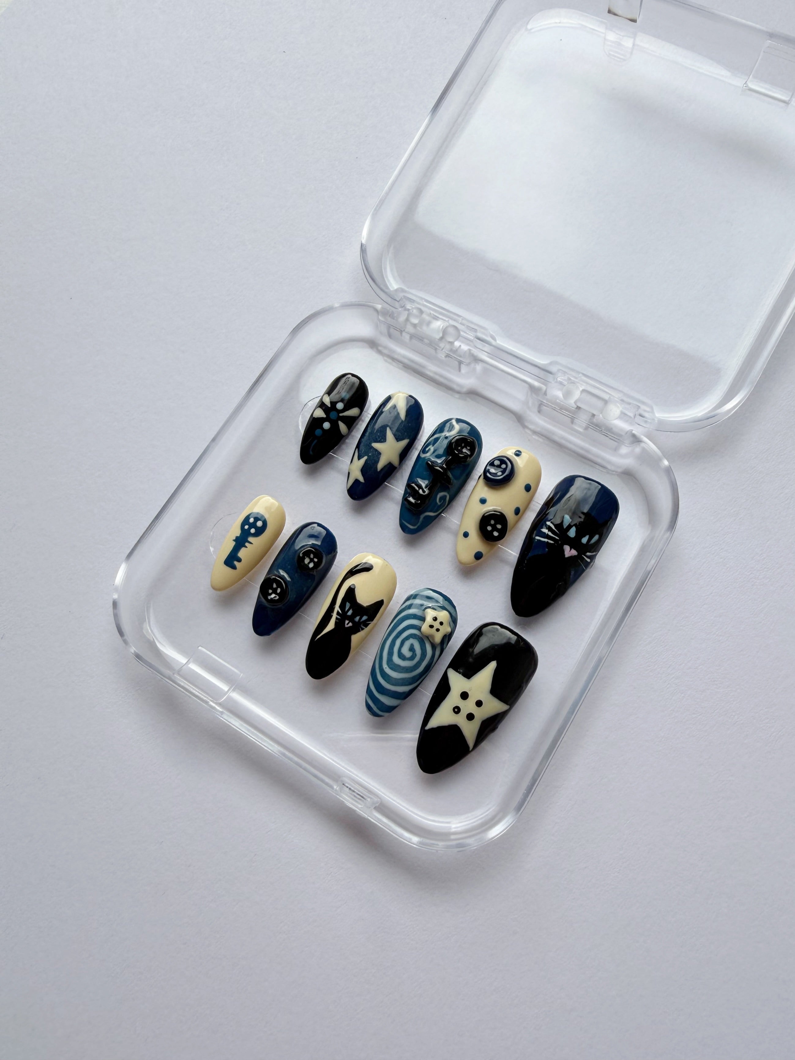 Coraline almond nails